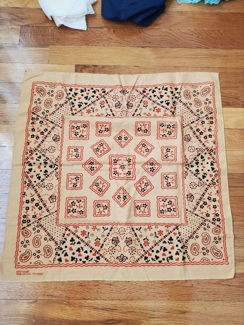 Fashion Scarves - 11 Pieces - Picture 2 of 12